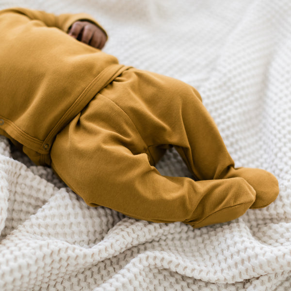 Newborn Infant unisex footed pants